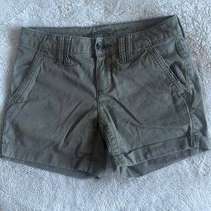 Arizona Olive Green Shorts Size 0 (Juniors)